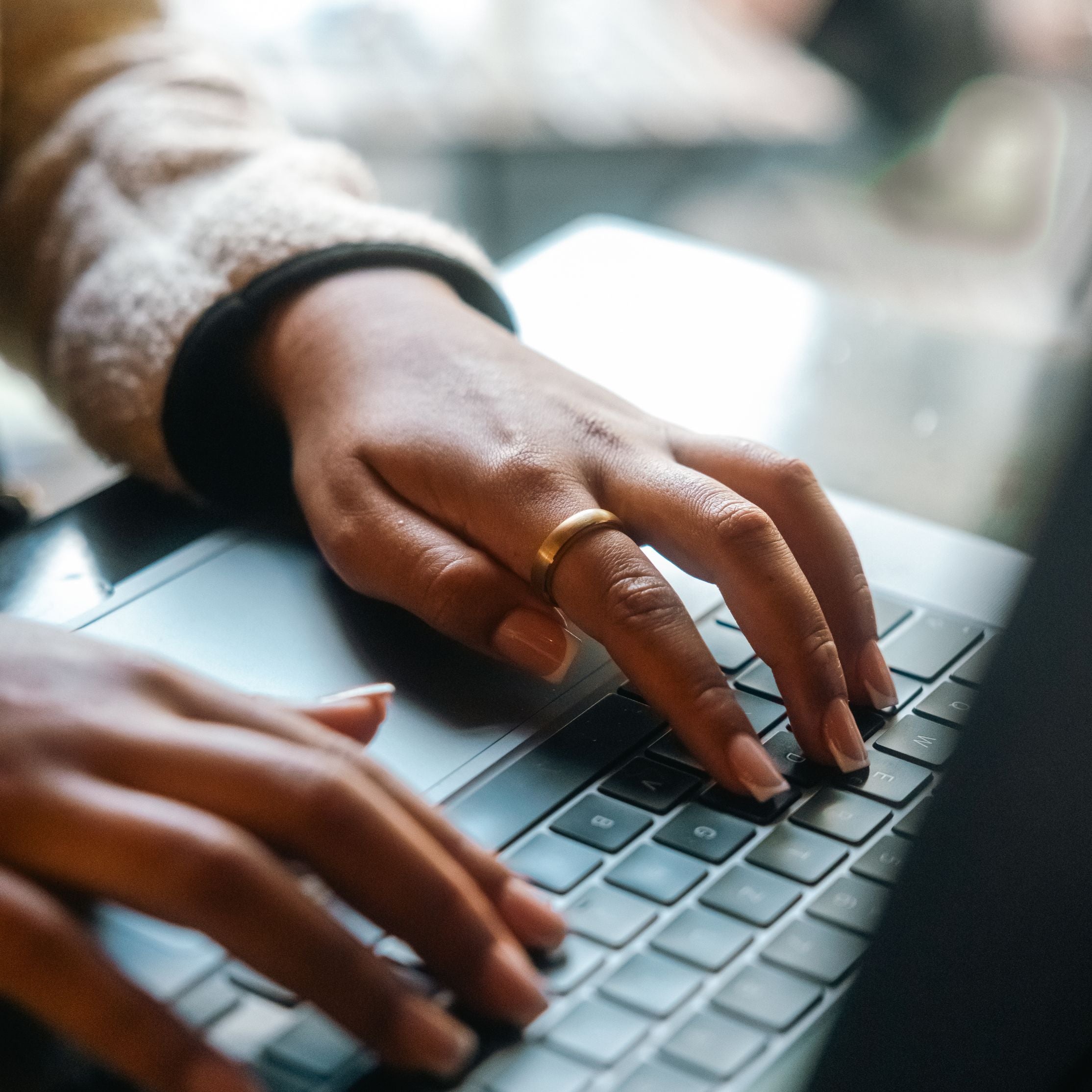 Slim Gold Rough PAGO